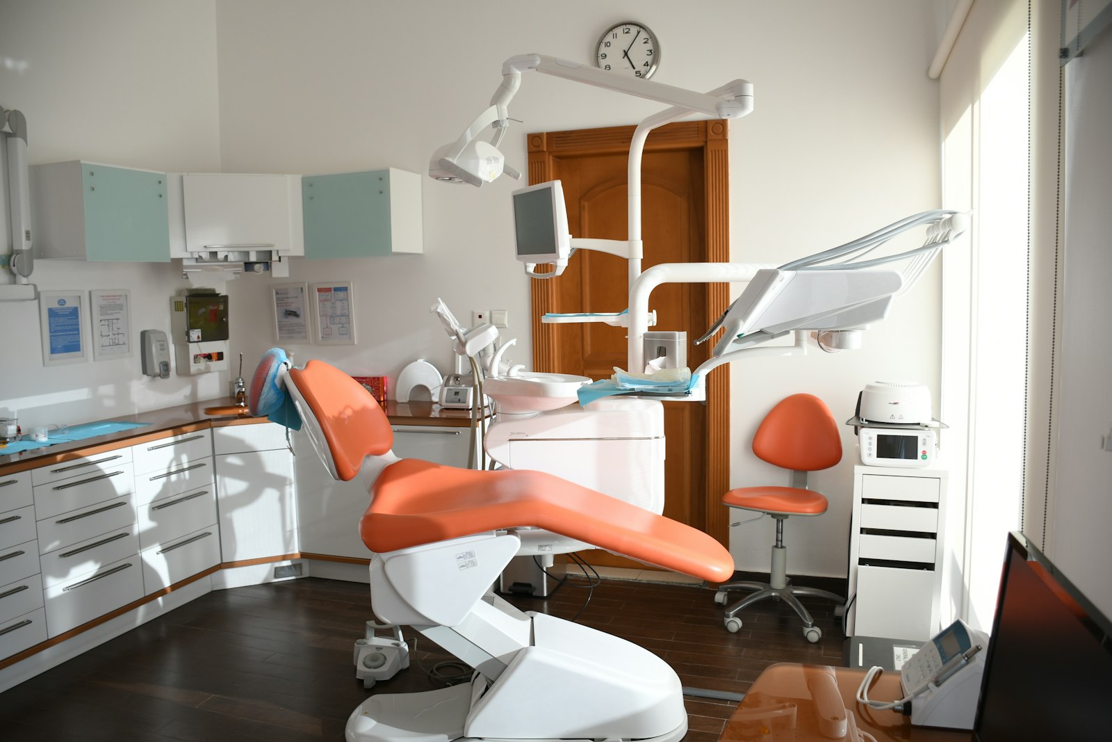 Cloud-Based Dental Software in Nigeria: Why Modern Clinics Are Switching — DentalKing Software